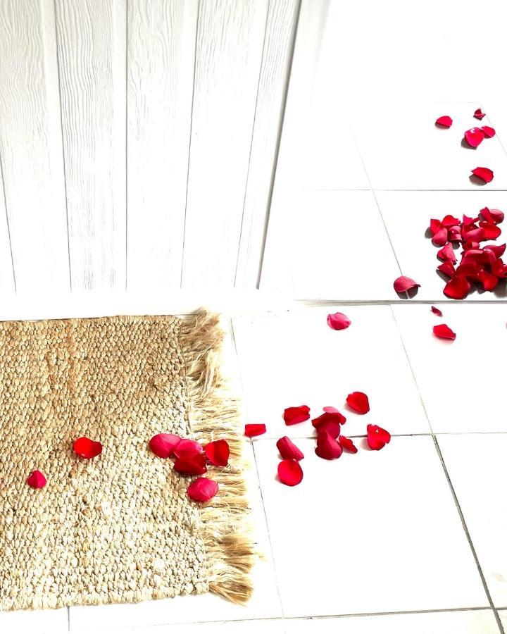 Churchill'S B&B Twin Spa Getaway Studio สวอนซี ภายนอก รูปภาพ
