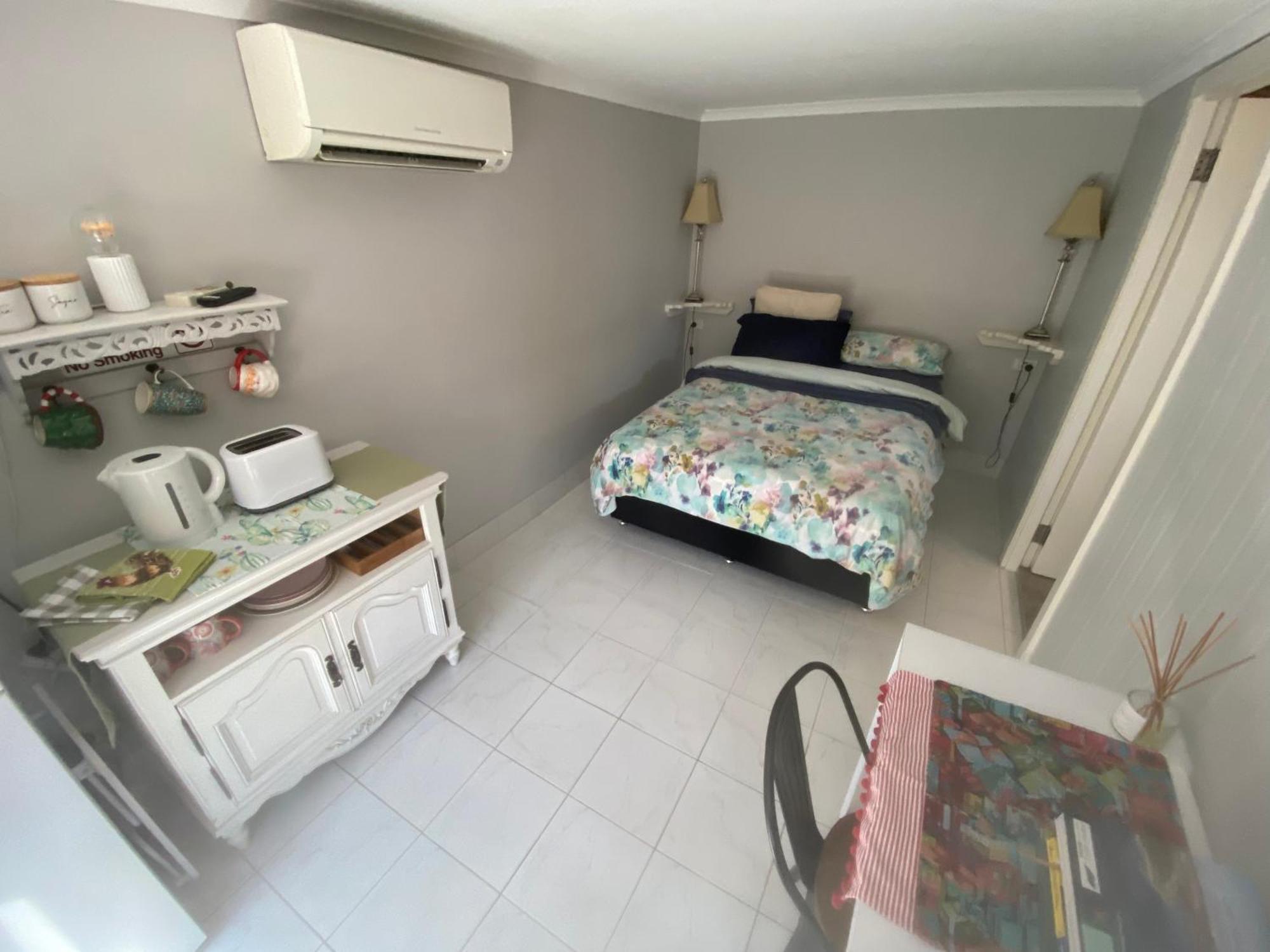 Churchill'S B&B Twin Spa Getaway Studio สวอนซี ภายนอก รูปภาพ